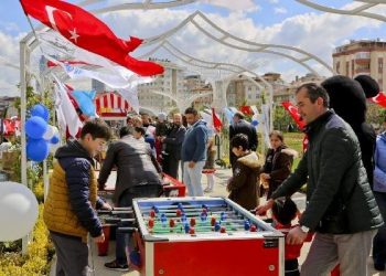 23 Nisan Maltepe’de Coşkuyla Kutlandı