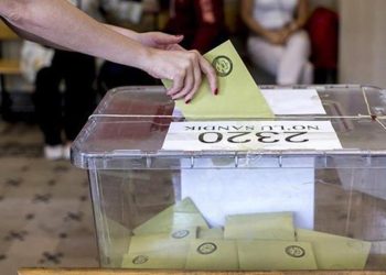 6 isim cumhurbaşkanı adaylığı için YSK’ya başvurdu! 100 bin imza toplayacaklar