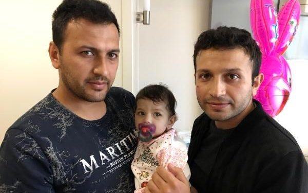 Azra Bebek, 120 Gram Karaciğerle Yaşama Tutundu