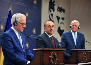 Bakan Çavuşoğlu: “Müttefiklerimiz ve NATO da Çok İyi Anlamalıdır Ki Bizim Hava Savunma Sistemine…