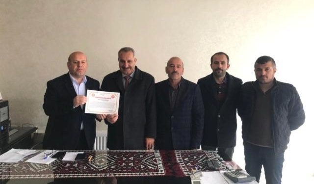 Başkan Er’den Başkan Demirci’ye Teşekkür Plaketi