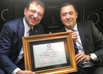 Ekrem İmamoğlu’nun Mazbatasının Altında Dikkat Çeken İmza