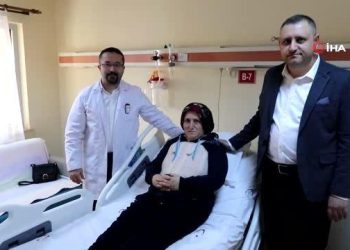 Nefes Darlığı Şikayeti ile Geldi, 24 Santimlik Tümörü Çıkartıldı