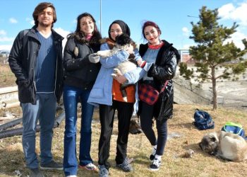 Öğrencilerin Sahiplendiği Köpekler Fakültenin Maskotu Oldu