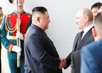 Rusya Devlet Başkanı Putin ile Kuzey Kore Lideri Kim Jong-un İlk Kez Bir Araya Geldi