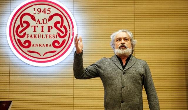 Ses Sağlığınız İçin Günde 2 Litre Su İçin”
