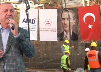 Son Dakika: Depremin vurduğu 11 ilde yapılacak konutların temeli eş zamanlı olarak atıldı