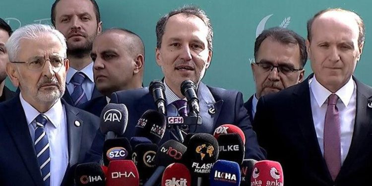 Son Dakika! Yeniden Refah Partisi Genel Başkanı Erbakan: Hiçbir ittifakın içinde yokuz, seçime tek başımıza giriyoruz