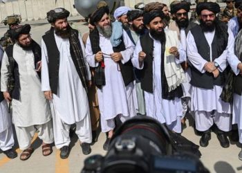 Taliban, yetkililerin akrabalarını devlet kurumlarına atamasını yasakladı