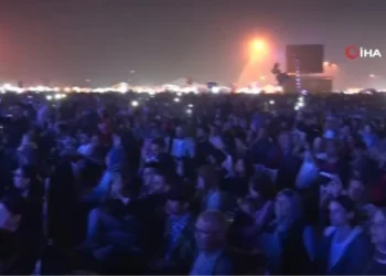 Alanya’da Sibel Can rüzgarı esti