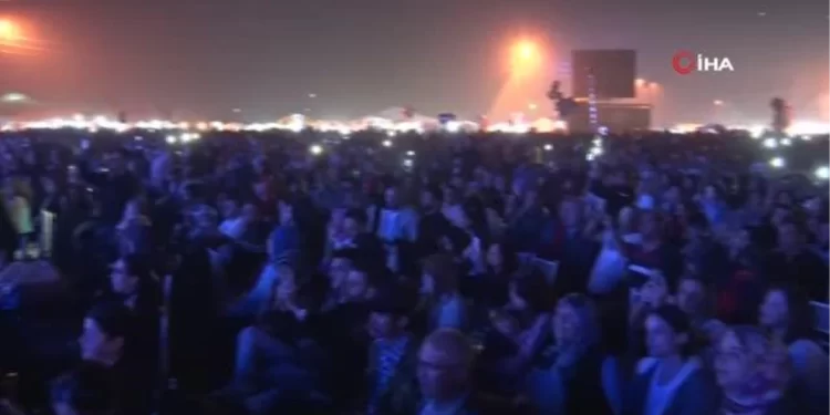 Alanya’da Sibel Can rüzgarı esti