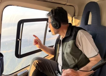 Bakan Yumaklı, Çanakkale’deki orman yangınını havadan inceledi