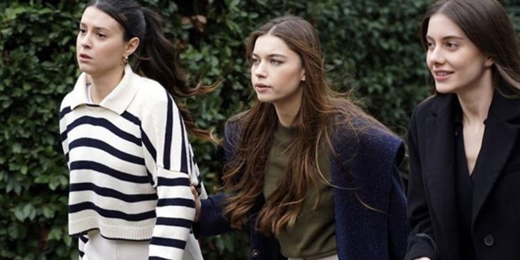 Buçe Buse Kahraman, başrol olduğu Yalı Çapkını dizisinden ayrıldı