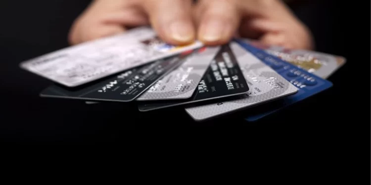 Son Dakika: BDDK’dan yeni karar! Hava yolu, seyahat, konaklama gibi yurt dışı kredi kartı harcamalarında taksit yapılmayacak