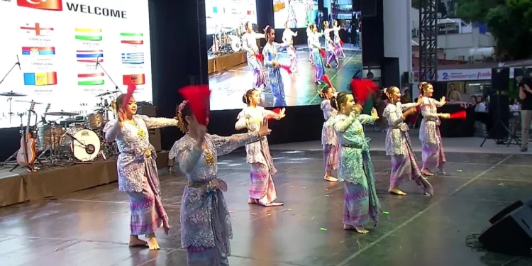 Uluslararası Esenyurt Halk Dansları, Müzik ve Sanat Festivali Son Buldu