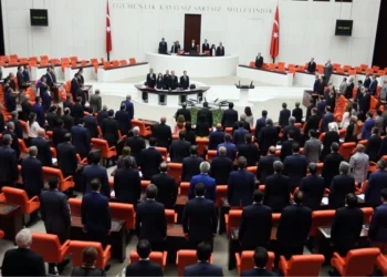 Yalnızca 4 isim iade etti! 310 vekil hak etmedikleri 149’ar bin lirayı çatır çatır harcadı