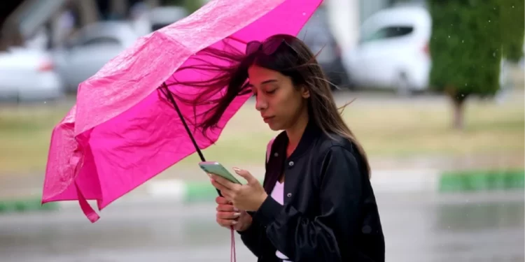 Meteoroloji’den 3 bölge için uyarı! Hem sağanak hem fırtına geliyor