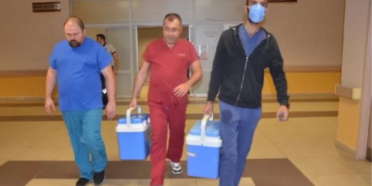 Motosiklet Kazasında Beyin Ölümü Gerçekleşen Gençten 3 Hastaya Organ Bağışı