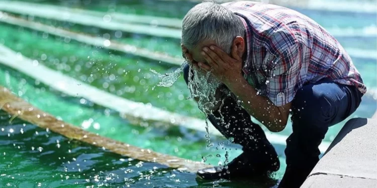 Temmuz sıcağı geri dönüyor! 3 bölge için Meteoroloji’den uyarı geldi