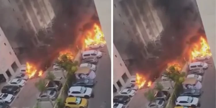 Hamas’ın fırlattığı roketler Tel Aviv’de yerleşim yerlerini savaş alanına çevirdi