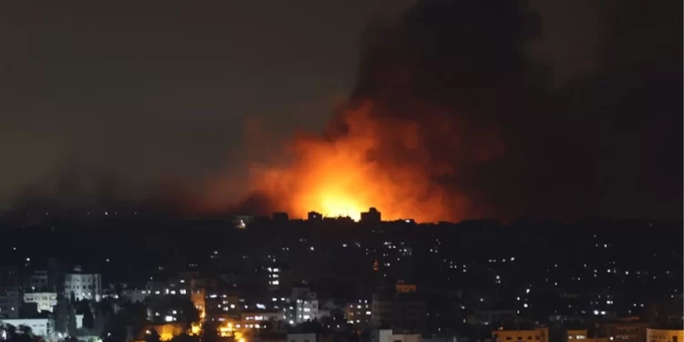 İsrail’den Gazze’ye hava bombardımanı! Gece boyunca vurdukları evlerde 24 kişi hayatını kaybetti